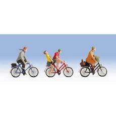 TT Fahrradfahrer, 4 Figuren + 3 Fahrräder